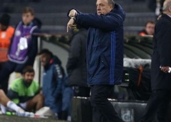Advocaat ayrılığının nedenini açıkladı