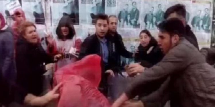 “İnsan değil bunlar”