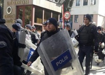 Ankara Üniversitesi kampüsü karıştı