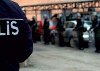Çok sayıda polise operasyon