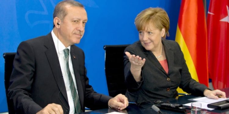 Türkiye tehdit eder ama hiçbir şey yapamaz