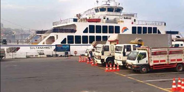 3. Köprü pahalı, kamyoncular vapura!