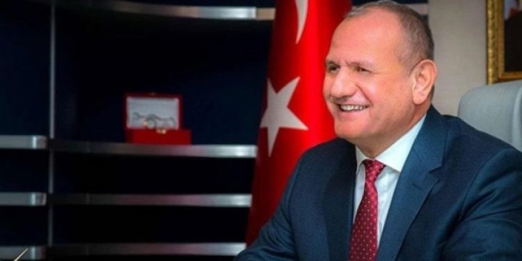 AKP’li belediye başkanı, 9 yakınını belediyeye müdür yaptı!