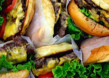 Kriz bu kez hamburger devini kapattırdı!