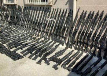 Sünnet malzemeleri satan dükkân cephanelik çıktı!