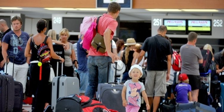 Turizmde şubat verileri de kötü