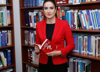 ‘Başkanlık sistemiyle biat eden bir Meclis oluşacak’
