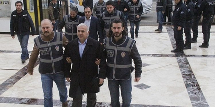 59 ihraç polise operasyon