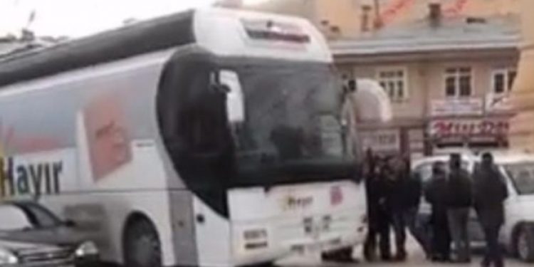 ‘Hayır’ otobüsünü şehre sokmadılar