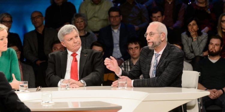 Alman İstihbarat Uzmanı Erich Schmitdt: Darbe girişimini Erdoğan planladı