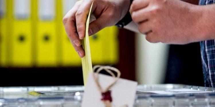 Mükerrer oy tezgahı!