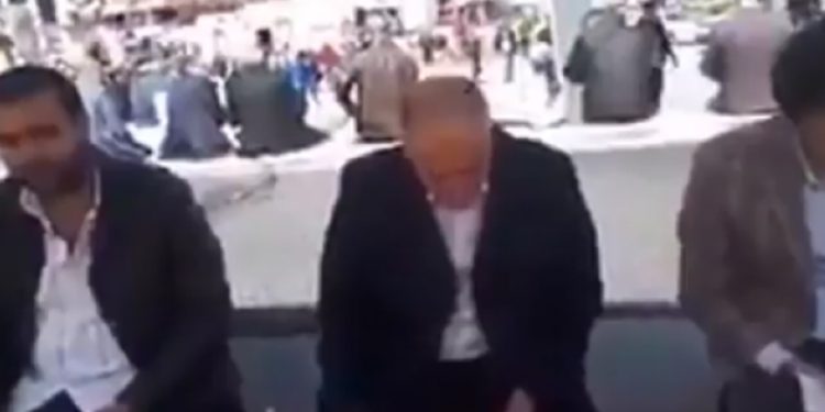 Bir soruyla AKP’lileri perişan etti