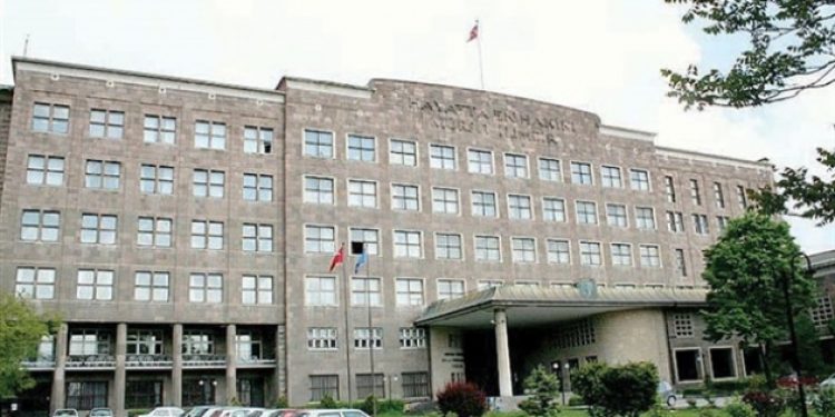 Boşaltılan tiyatro bölümü ‘Coğrafyacı’ya emanet!