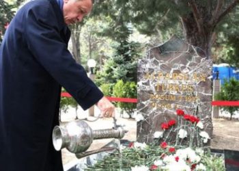 Ozan Arif’ten Erdoğan’ın ziyaretine sert tepki