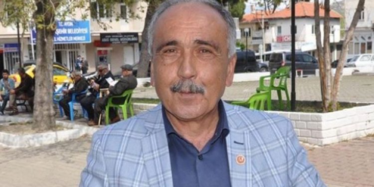 Muhtarlara “evet” rüşveti: Eşli seyahat