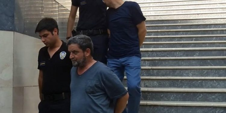 “​Mümtaz’er Türköne’ye cuntacıların yapmadığını yaptılar”