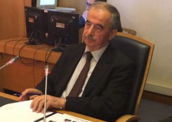 “Dinle siyaseti iç içe geçirmemizden en çok dini değerler zarar gördü”