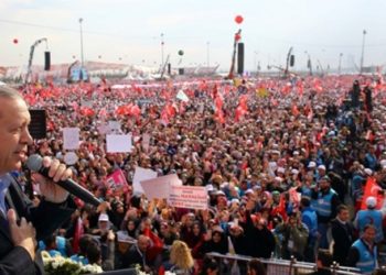 Diktatörlüğün tadı tuzu yok