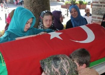​Cezaevinde ölen savcının tutukluluğu uzatıldı!