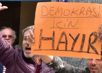 İzmir Başbakan’a ‘hayır’ gösterdi