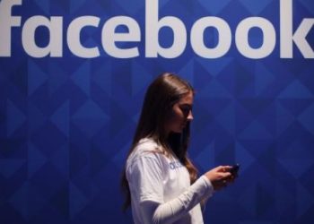 “Facebook çocuk pornosu yayınlıyor”