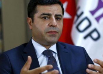 Demirtaş’tan referandum mesajı: Mutlaka sandığa gidin