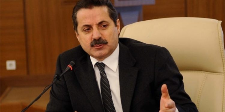 Bakandan ilginç açıklama: Millet mecbur kalıyor, AK Parti’ye oy veriyor