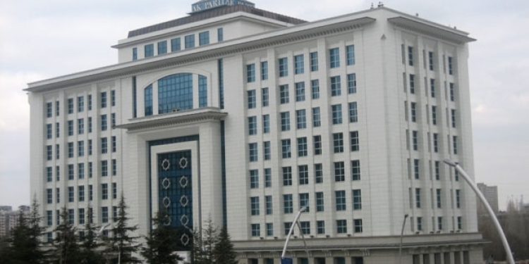 AKP’lilerin tüm televizyon programları iptal edildi