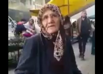 Halk pazarındaki teyzenin referandum yorumu, sosyal medyada günün konusu oldu