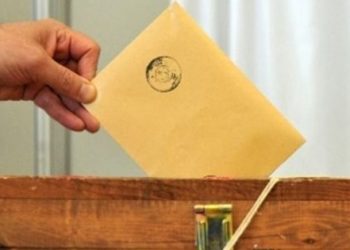 AKP köylülerin sandığını aşırdı!