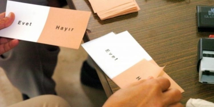 YSK’den skandal karar: Mühürsüz pusula ve zarflar geçerli!