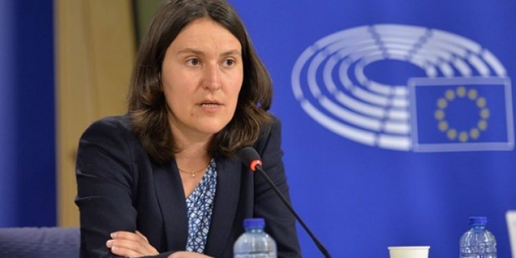 ​AB’den ilk referandum açıklaması:  AGİT’in raporunu endişeyle bekliyoruz