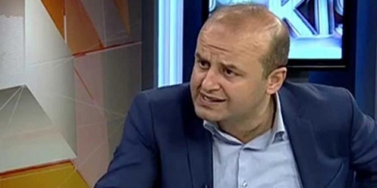 AKMilisler tehditlere başladı