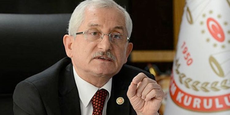 YSK Başkanı ve üyeleri hakkında suç duyurusu