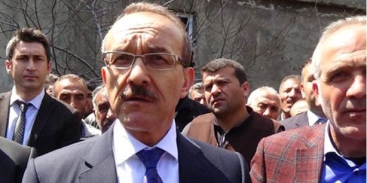 Vali AKP İl Başkanı gibi konuştu