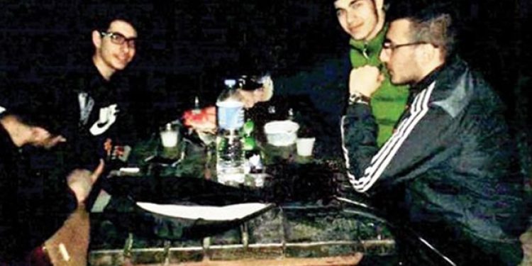 Skandal: Polis bağlamayı tüfek sanıp 2 genci öldürdü