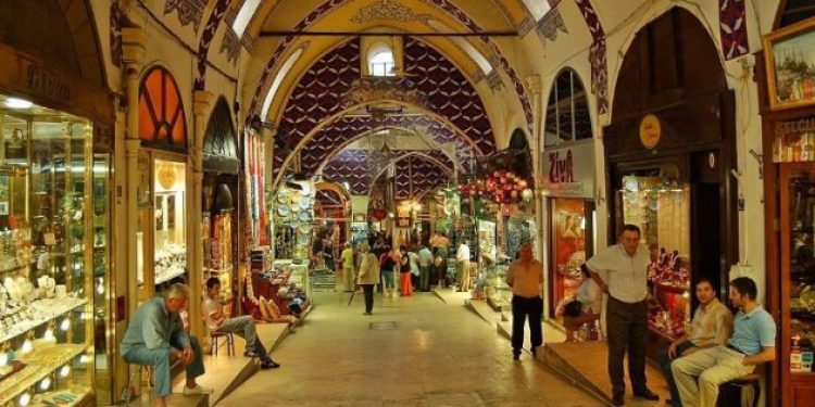 Kapalıçarşı’da yüzlerce dükkan kapandı