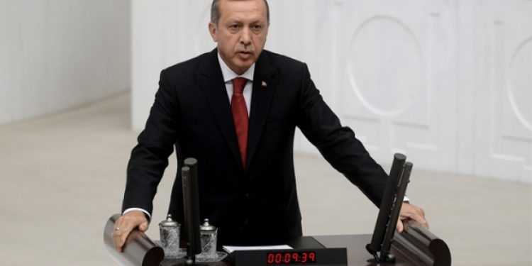 Meclis’te Erdoğan’a protesto!