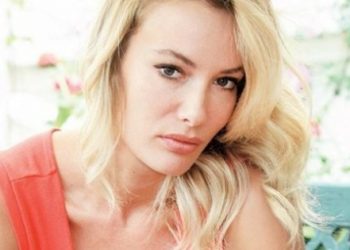 Gamze Özçelik, tesettüre girdi