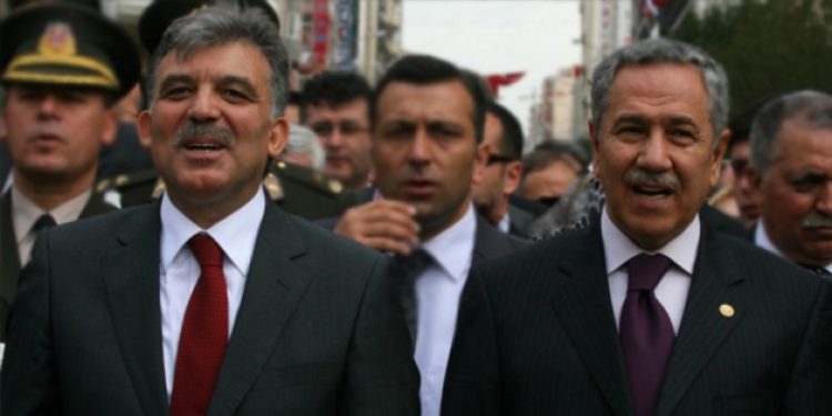 AKP’de kutuplaşma devam ediyor: AKP’li Metiner Abdullah Gül’ü ve Fehmi Koru’yu hedef aldı
