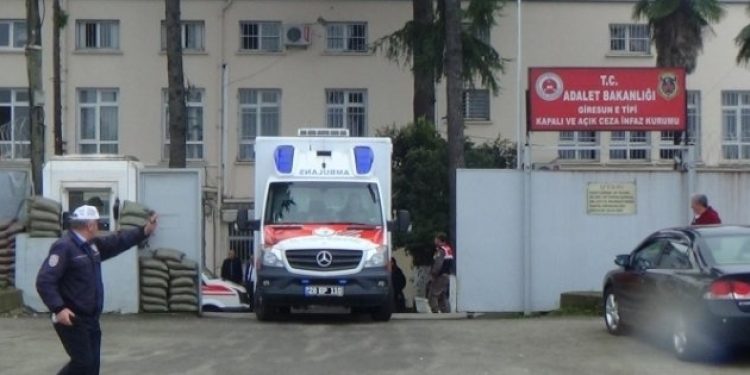 Polis hapishaneden tutuklu alıp işkence yaptı