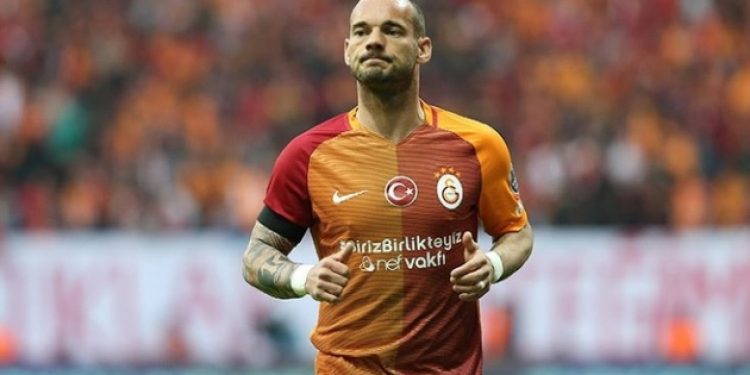 Cimbom Sneijder’le yollarını ayırmaya hazırlanıyor.