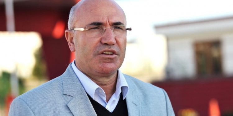 CHP’li Mahmut Tanal: Reza Zarrab vatandaş da tutuklu gazeteciler değil mi?