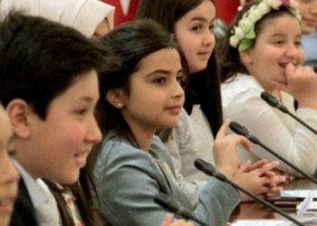 ​’Çocuk Bakan’ın öğretmenleri açığa alındı