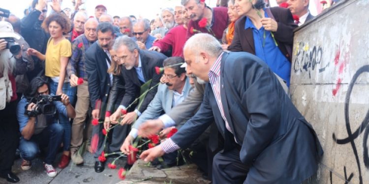 1977 yılı 1 Mayısı’nda Taksim’de katledilen 37 kişi anıldı