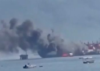 İzmit Körfezi açıklarında tanker yangını!