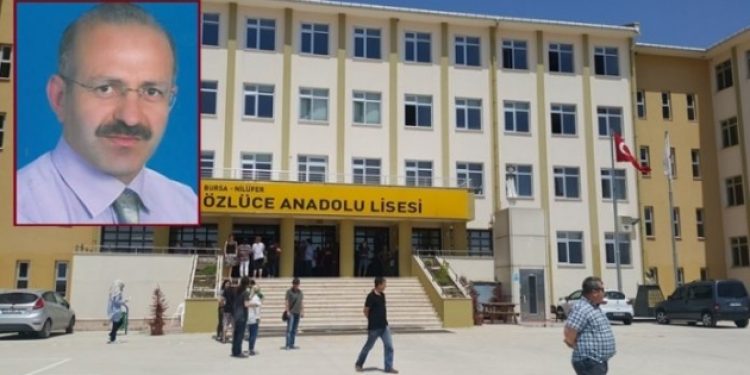 Okul müdürü ezan okuyup öğrencileri Cuma’ya çağırdı!