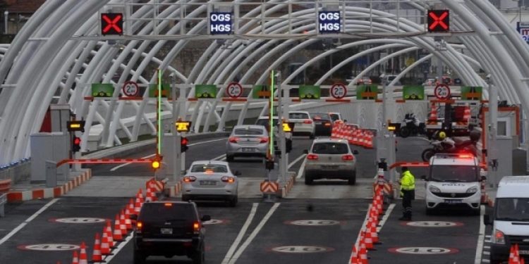 Avrasya Tüneli ve bazı yollar yarın trafiğe kapalı