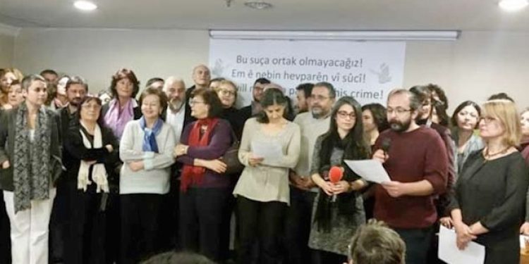 KHK ile ‘Barış akademisyenleri’ de ihraç oldu!