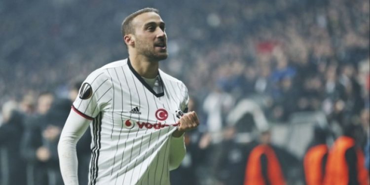 Beşiktaş’ta Cenk Tosun geri dönüyor